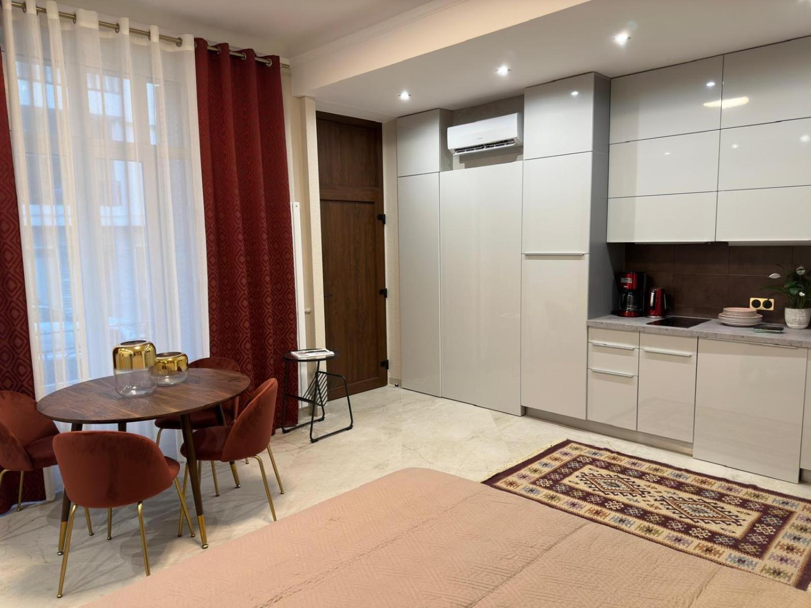 Extraordinaire Grand Studio Au Centre 6 Minutes A Pied De La Plage Et L'Hotel Negresco Nizza Esterno foto
